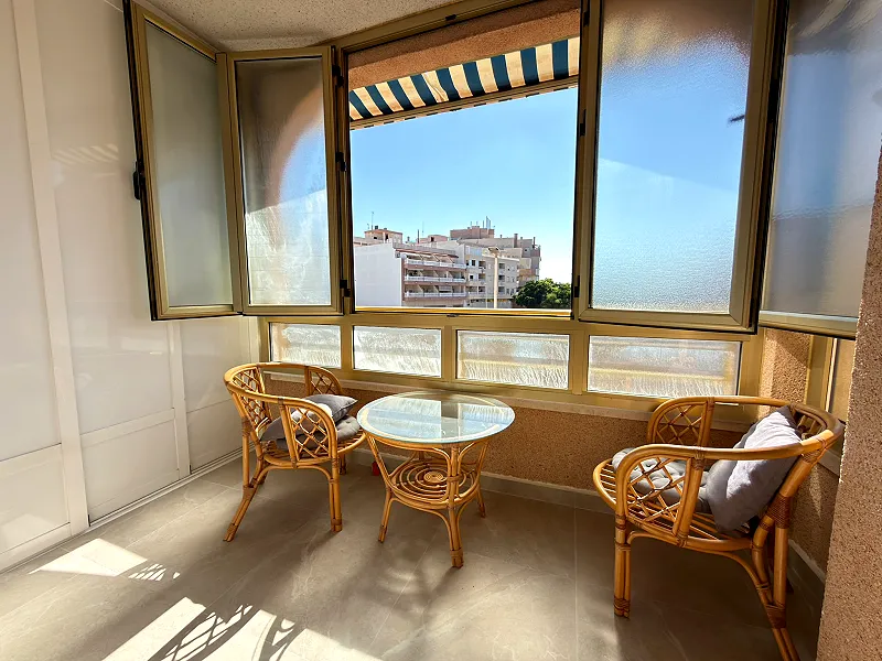 Oportunidad! Fantástico apartamento reformado con excelentes vistas despejadas y mucha luz natural (210 mts playa)