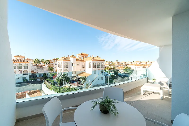 Moderno residencial junto al mar en Playa Flamenca
