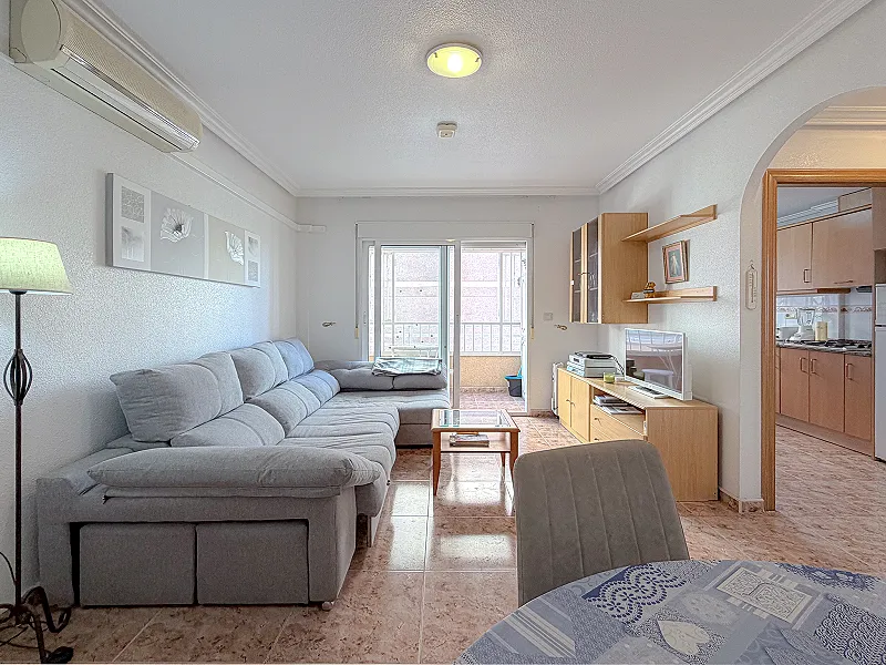 Encantador apartamento con amplios espacios y gran terraza, a solo 750 mts de la Playa del Cura