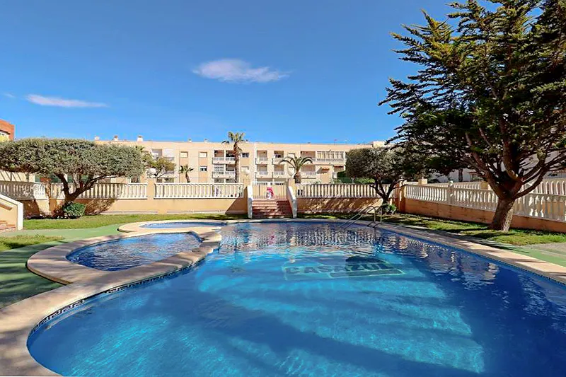 Playa del Cura! Magnifico apartamento con excelentes calidades + Confortable terraza con vistas a la preciosa piscina comunitaria