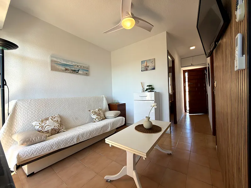 Magnífico apartamento tipo loft con 1 dormitorio y excelentes vistas panorámicas a la laguna rosa. (450 mts playa)
